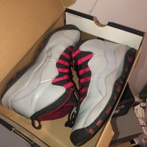 Retro Jordan 10s
